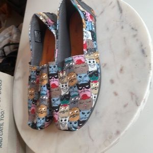 Bob’s by sketcher cat shoes size 8 women’s